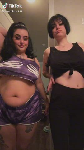 bbw braless non-nude tiktok clip