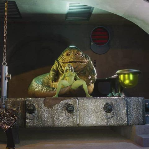 Oola Rides Jabba the Hutt's tail (PN34)