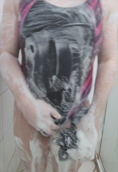 Been a long while but I'm back to posting, with a very hands on soapy shower in my