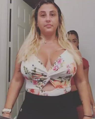 big tits boobs jiggling latina tits clip