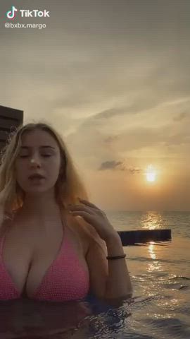 big tits teen tiktok clip