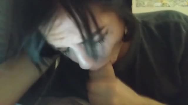 POV Girlfriend giving blowjob while she watches The Office
