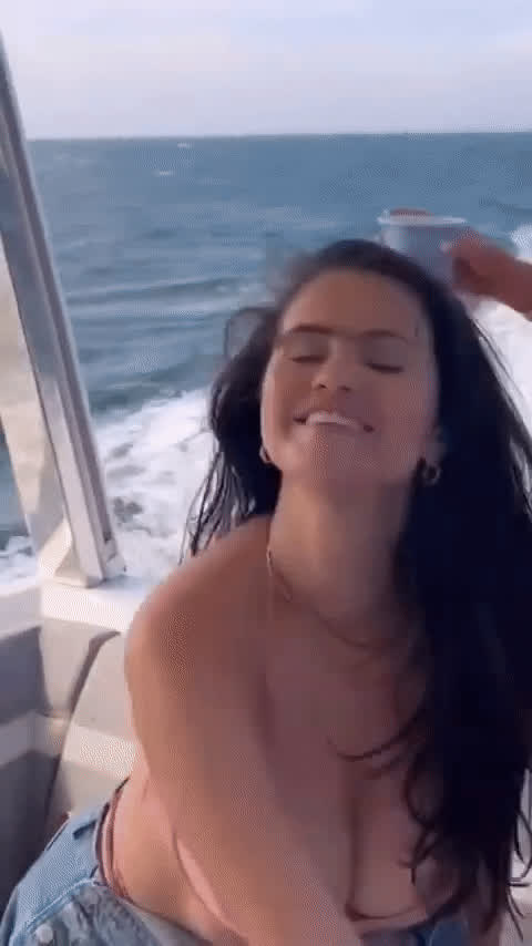 big tits celebrity selena gomez clip