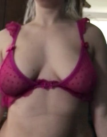 Just some slo-mo titties to improve your day