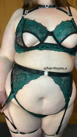 Love showing off my curves for you