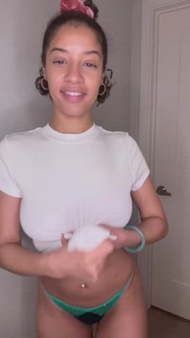 bubble butt girls onlyfans women-of-color clip