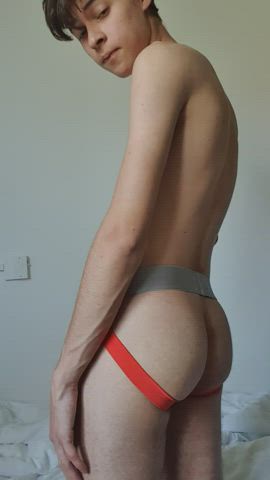 Always thought i have a small ass, but damn this jockstrap helps