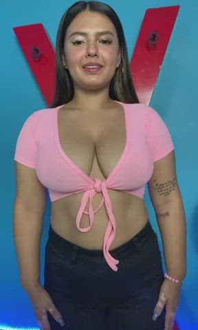 big tits boobs bouncing tits curvy cute huge tits latina tits clip