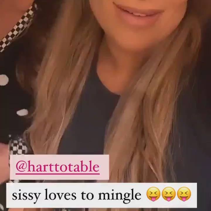 Jenni Neidhart's Big Titty hanging out