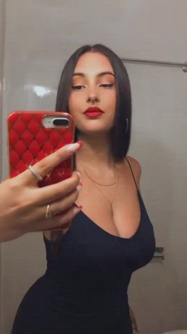 NEED SOMEONE TO CUM TRIB VID THIS SLUT