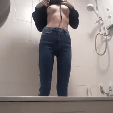 freeuse messy nipples piss pissing tits wet and messy clip