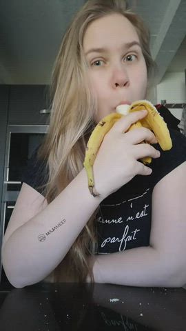Just eating a banana for breakfast😋 free link ⬇️