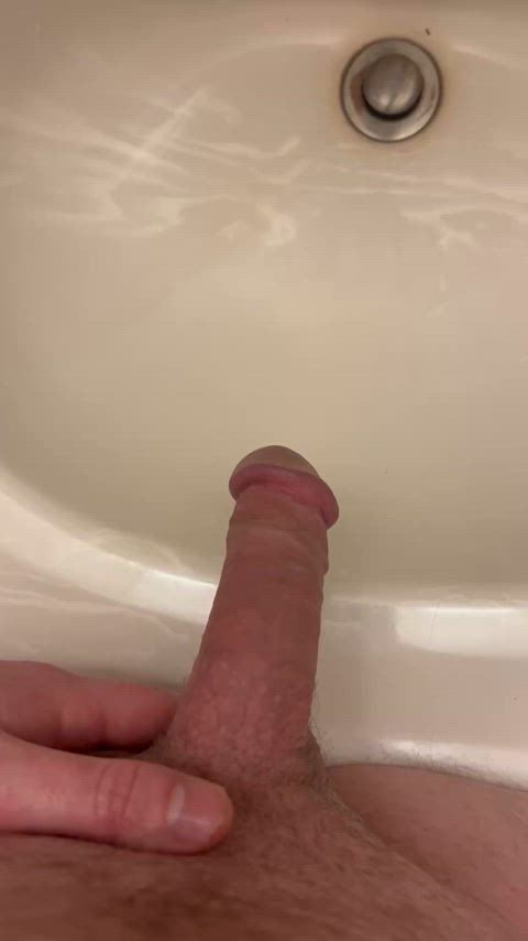 Semi hard sink piss. First post here