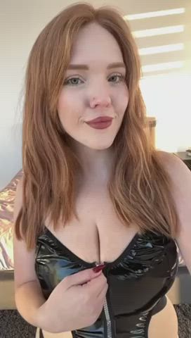 Areolas Big Nipples Bouncing Tits Flashing Grabbing Huge Tits Natural Tits Redhead