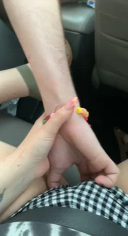 blowjob car threesome clip