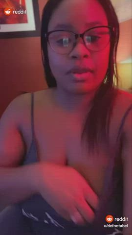 deepthroat ebony tongue fetish clip