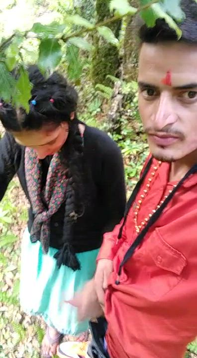 🔥🥰Cute desi babe giving handjob to her boyfriend in forest [must watch] [link
