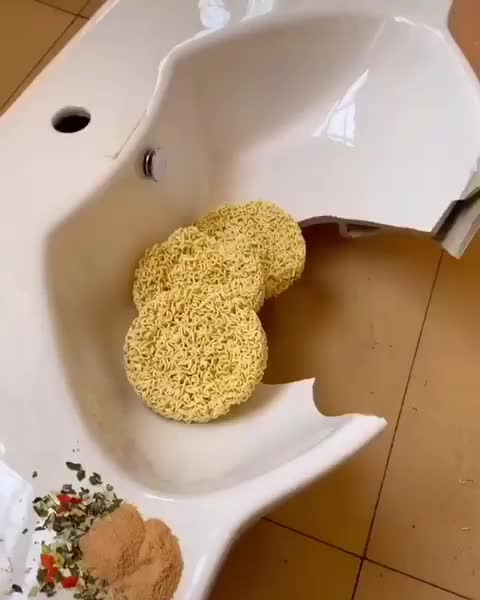 Noodle sink