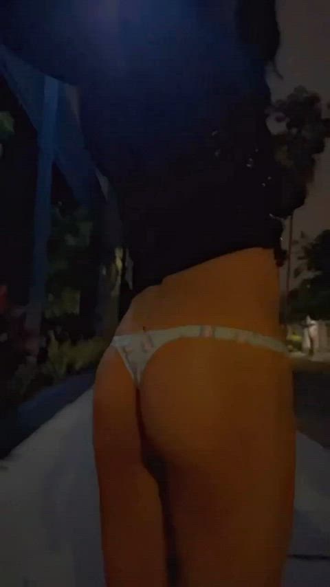 amateur ass booty exhibitionism exhibitionist exposed flashing latina outdoor public