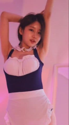 ass korean maid tease clip