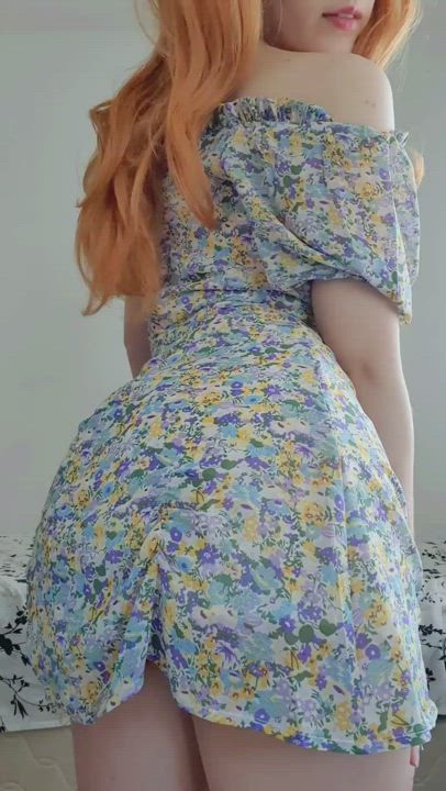 [OC][F] what's hiding under my summer dress? :o