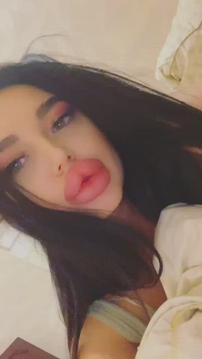Fake Fetish Lips clip