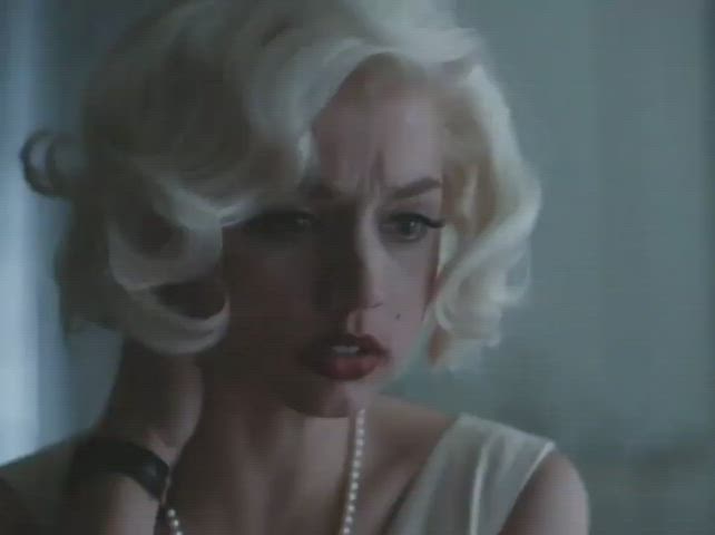 Ana de Armas as Marilyn Monroe, meet John and bobby