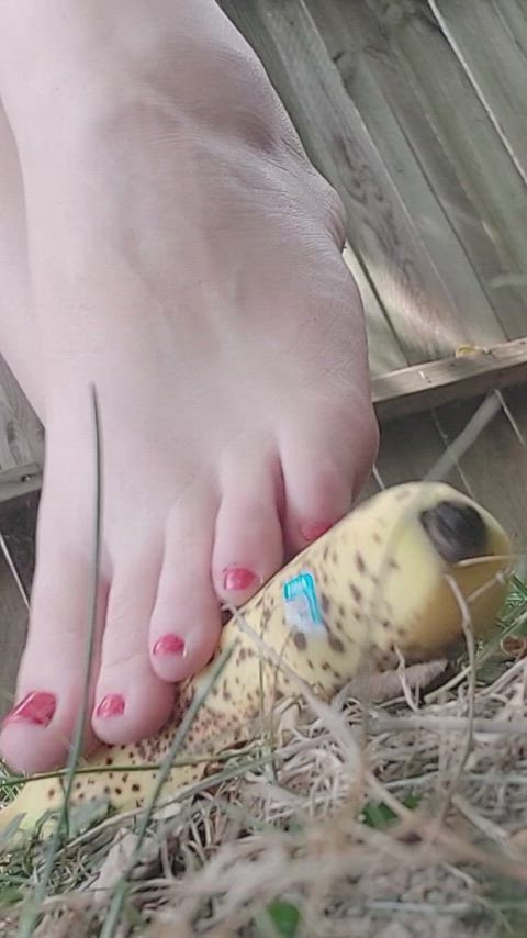 amateur crush dirty feet feet fetish fetish food fetish foot foot fetish solo feet