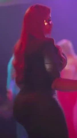 amateur arab big ass big tits cleavage dancing clip