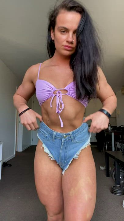 Can I be your favourite Aussie fit girl ? ?