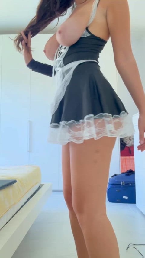 this maid have 2 yummy pairs to offer to every guest