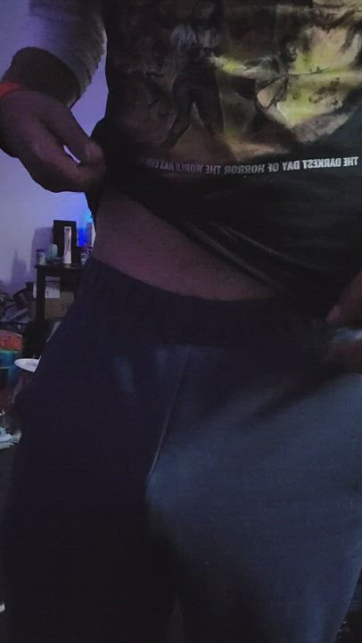 [90016] 36, latin looking for a jo bud or sissy to hang with