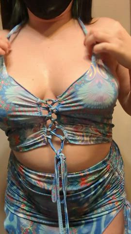 big tits boobs jiggling clip