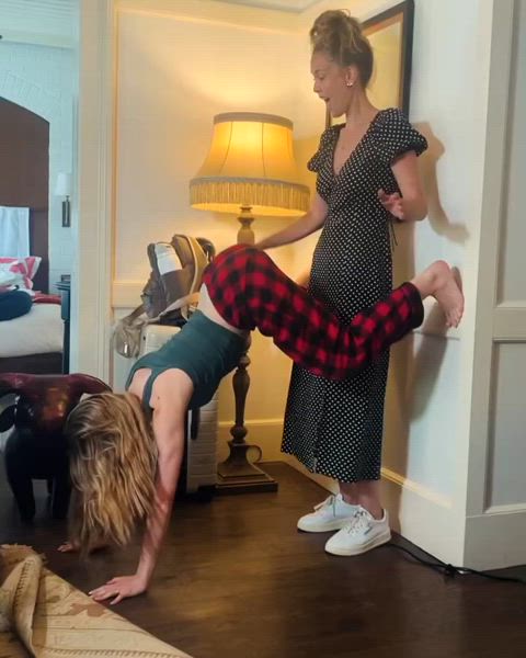 celebrity joey king twerking clip