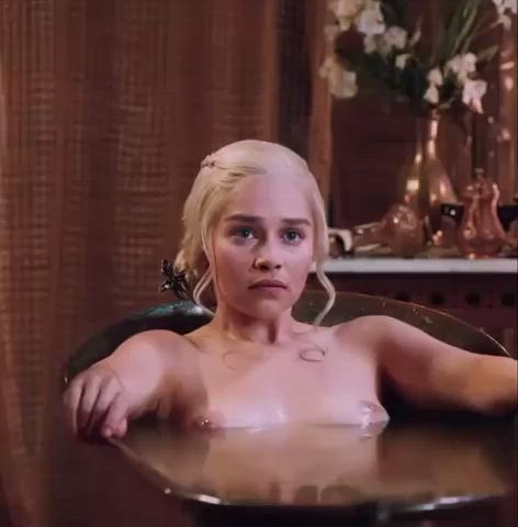 ass bath boobs booty celebrity emilia clarke latina nude teen clip