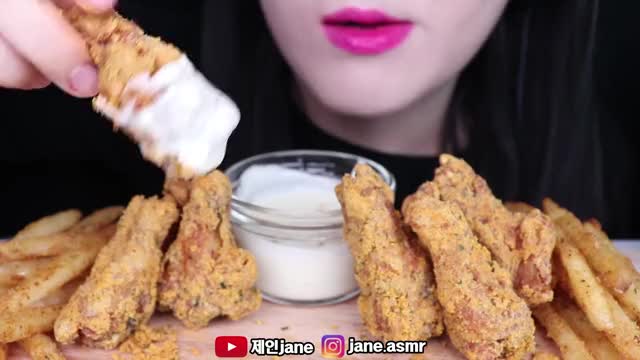 제인_뿌링클 치킨 감자튀김 리얼사운드 먹방-3