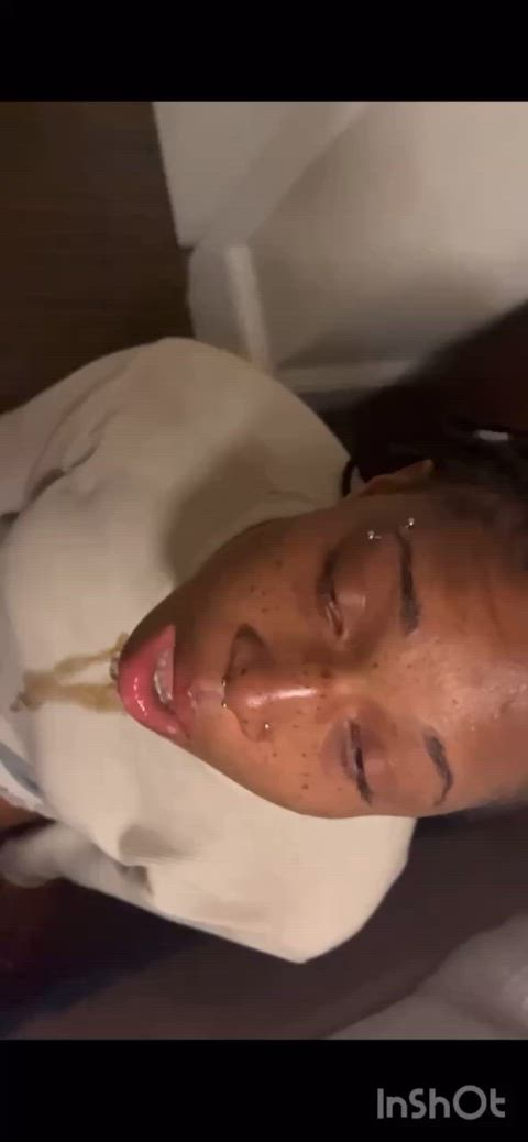 ebony face slapping petite wet and messy clip