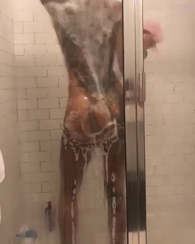 Bella Bellz playing in the shower