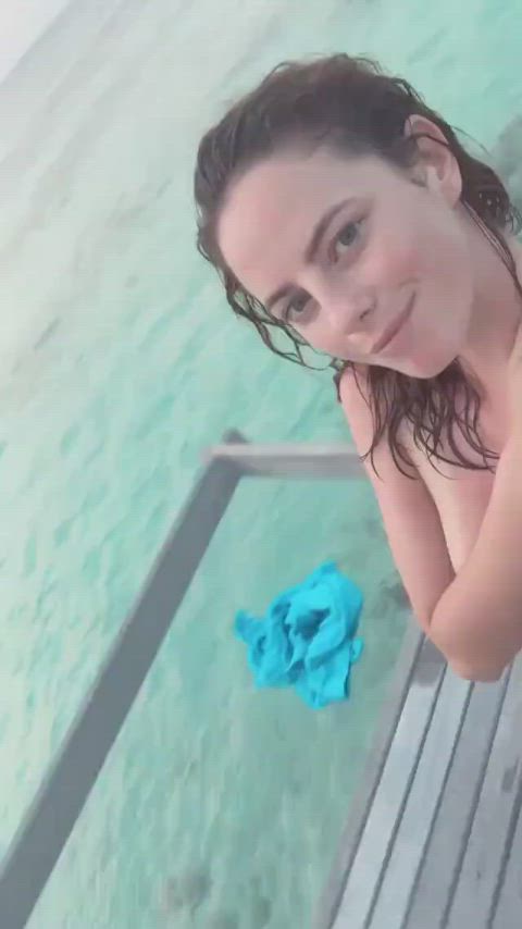 celebrity kaya scodelario wet clip