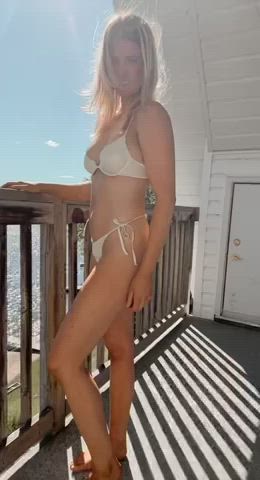 Bikini Blonde Canadian Natural Natural Tits OnlyFans Outdoor Shaking Swimsuit clip