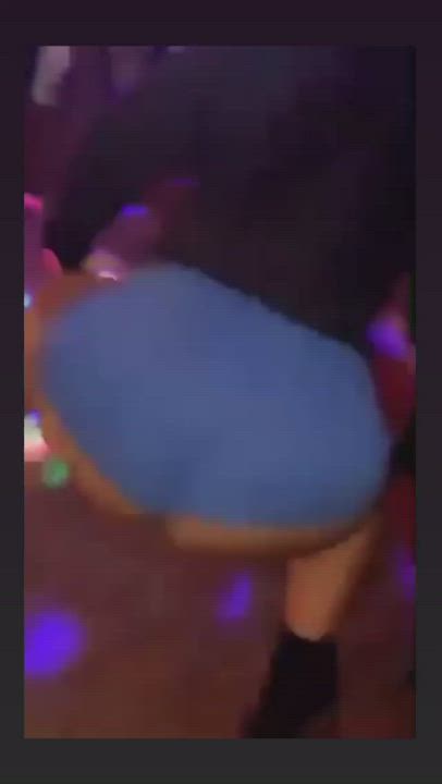 Big Ass Thick Twerking clip