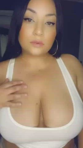 Big Tits Cleavage Huge Tits Latina clip