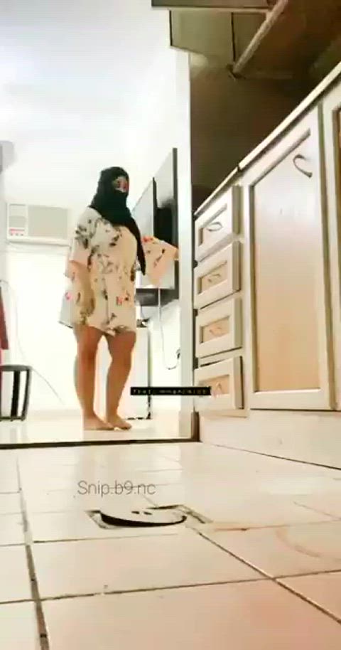arab big ass delivery hijab hotwife milf wife clip