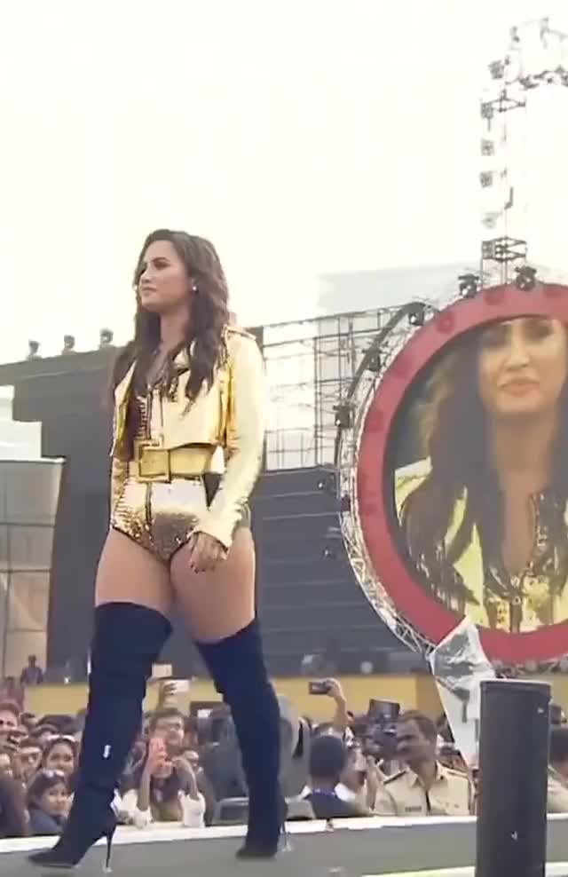 Demi Lovato Live in India Full Performance Global Citizen India