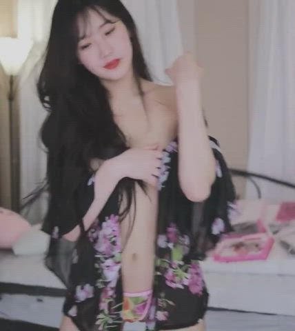 asian ass cute dancing korean nipples tease teen tits clip