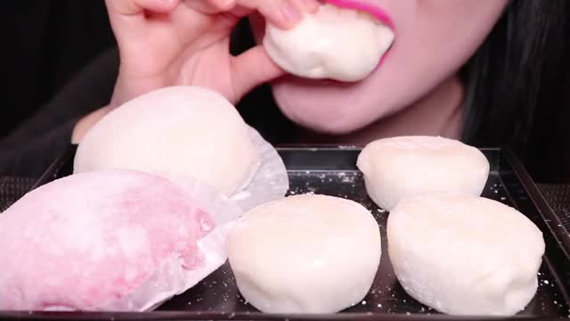 제인_딸기 아이스크림 찹쌀떡 먹방-1