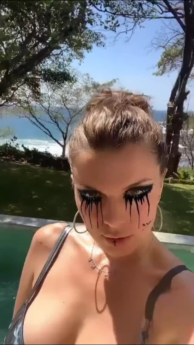 Julia Fox - Instagram Story 1/31/20, in swimsuit with weird filter
