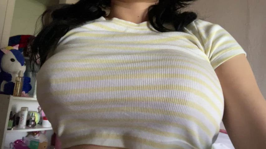 My chubby boobs are getting to big for my shirt