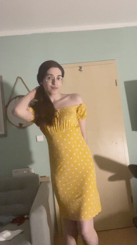 Its finally time for Dresses again