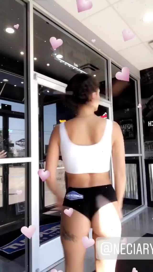 Dancing clip